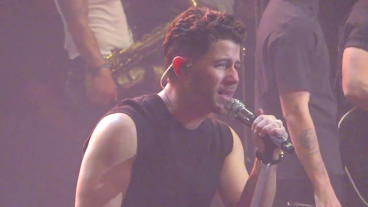 When You Look Me In The Eyes - Jonas Brothers - Greetings From Your Home Town Tour - Tulsa -10/16/25