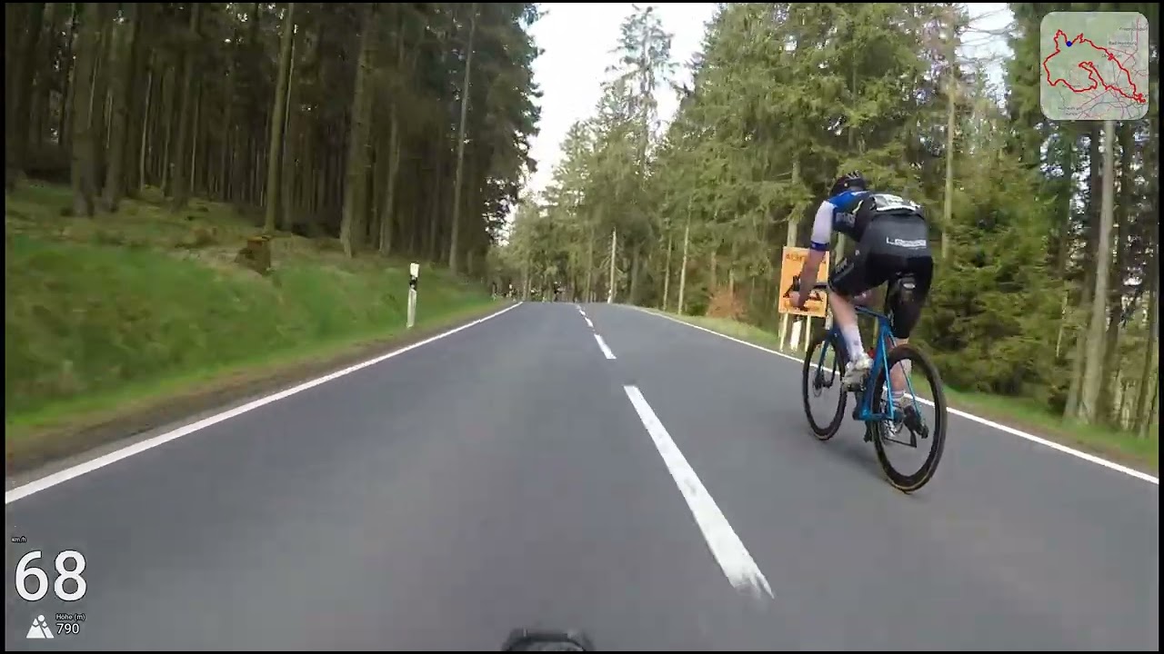 Radrennen Radklassiker Frankfurt-Eschborn 2023 (Velotour): Abfahrt Feldberg bis Niederreifenberg