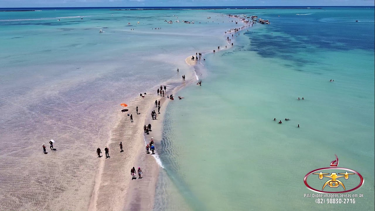 Praia de Barra Grande - Maragogi Alagoas Brasil - visto de cima em 2.7K - Dji Mavic Mini