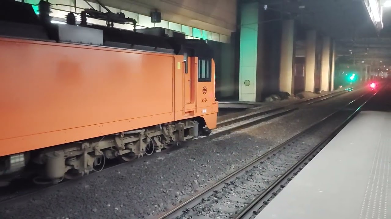 【E500又彈射暴走！？】台鐵 E500 PP自強號(E524+E514牽引）175次 經山線 往潮州 新左營彈射暴走離站。