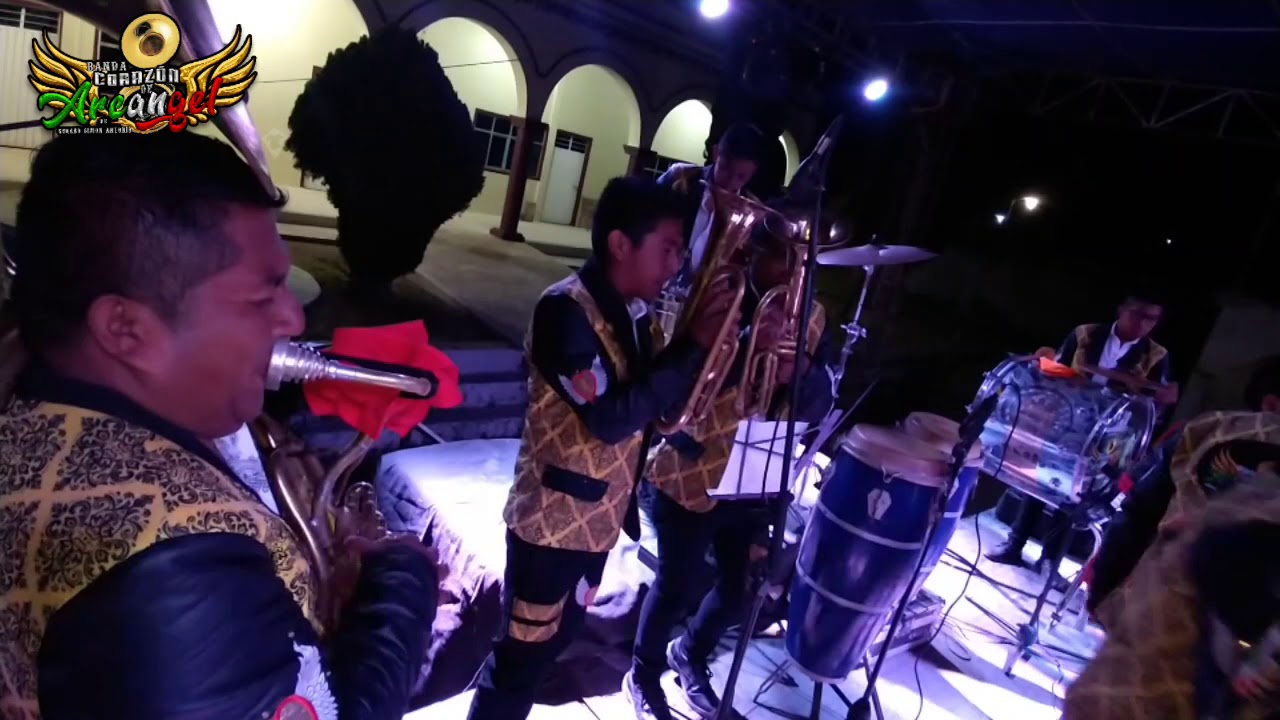 Baile en San Andrés Yutatio