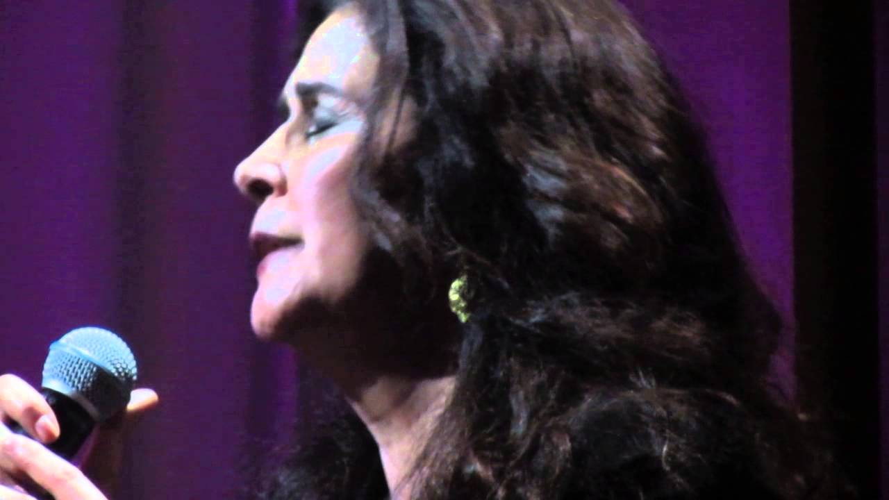 Joanna canta 