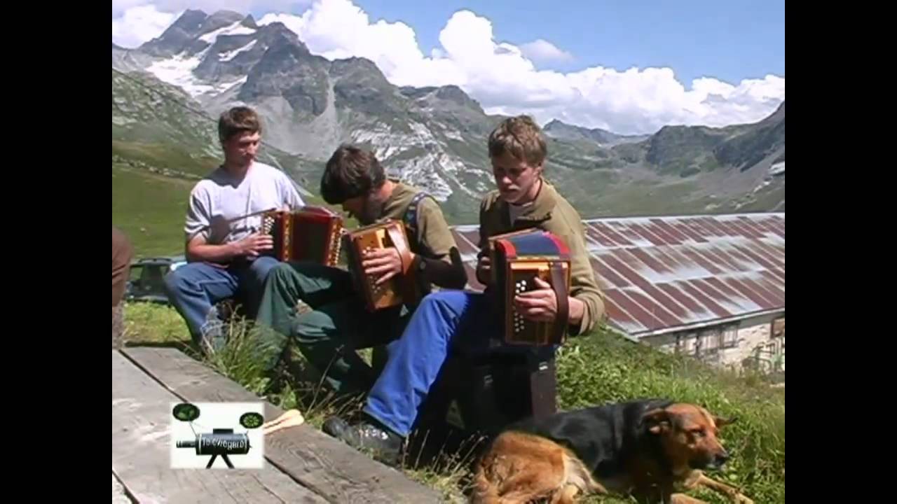Schwyzerörgeli auf der Alp Binn