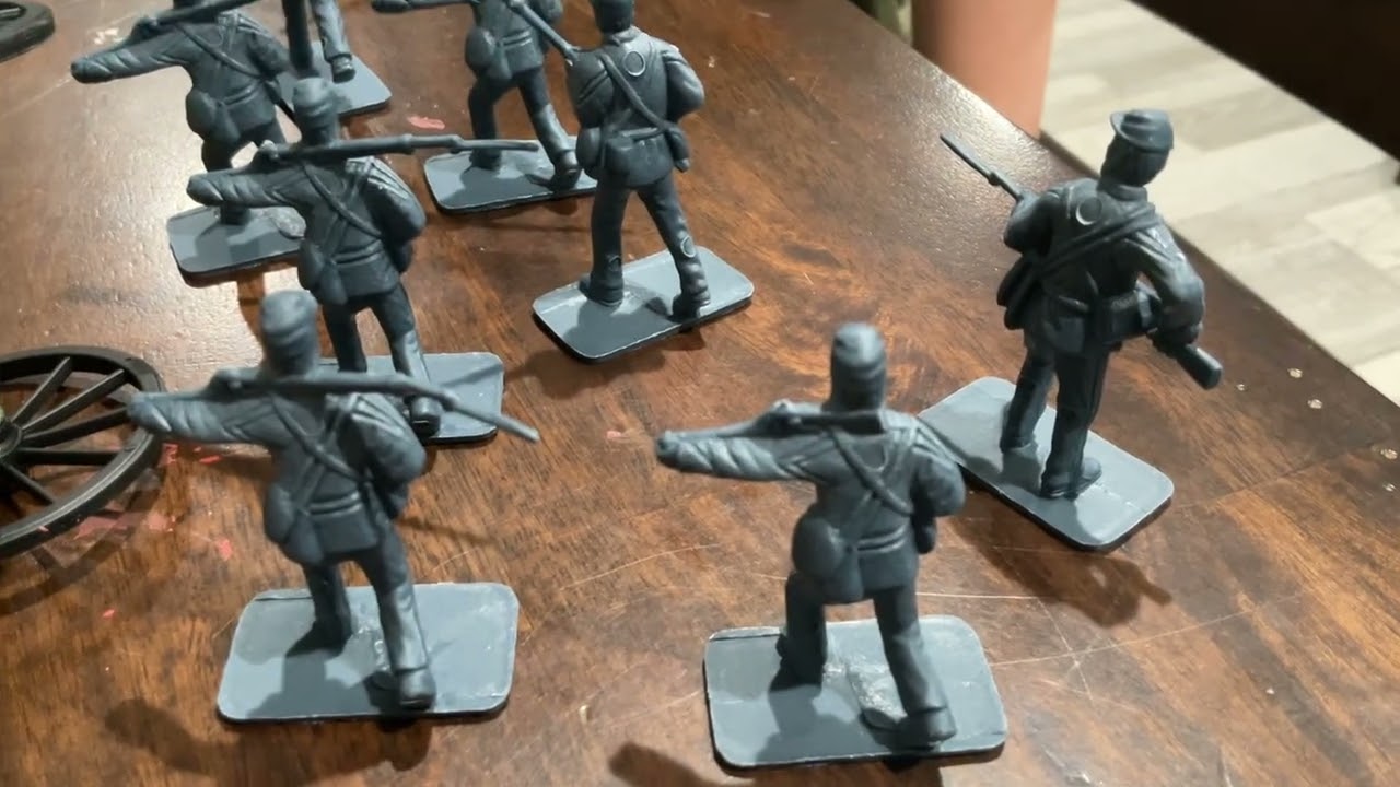 NEW ARMY/ war figures