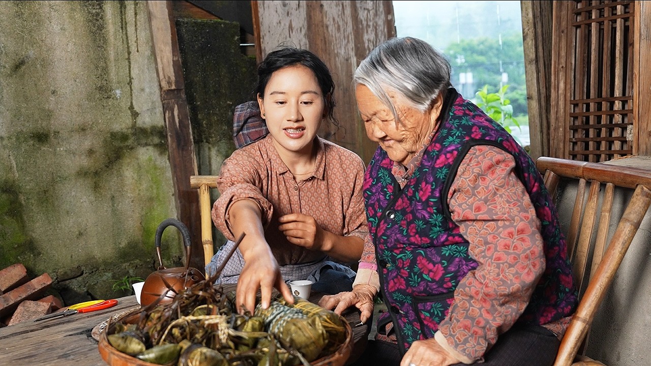 （ Zongzi for Dragon Boat Festival ）五月五，是端午，又到了吃粽子的時候，你家端午吃甜口粽還是鹹口粽？【鄉愁沈丹ShenDan】