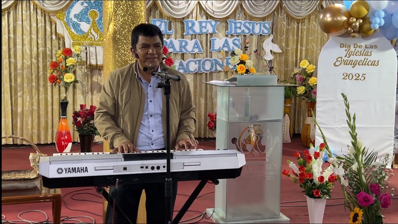 Soy Tuyo Dios/El Victorioso vive en mi/Dios me rodeó de su amor PASTOR PERCY CAPUÑAY UCEDA: PERU