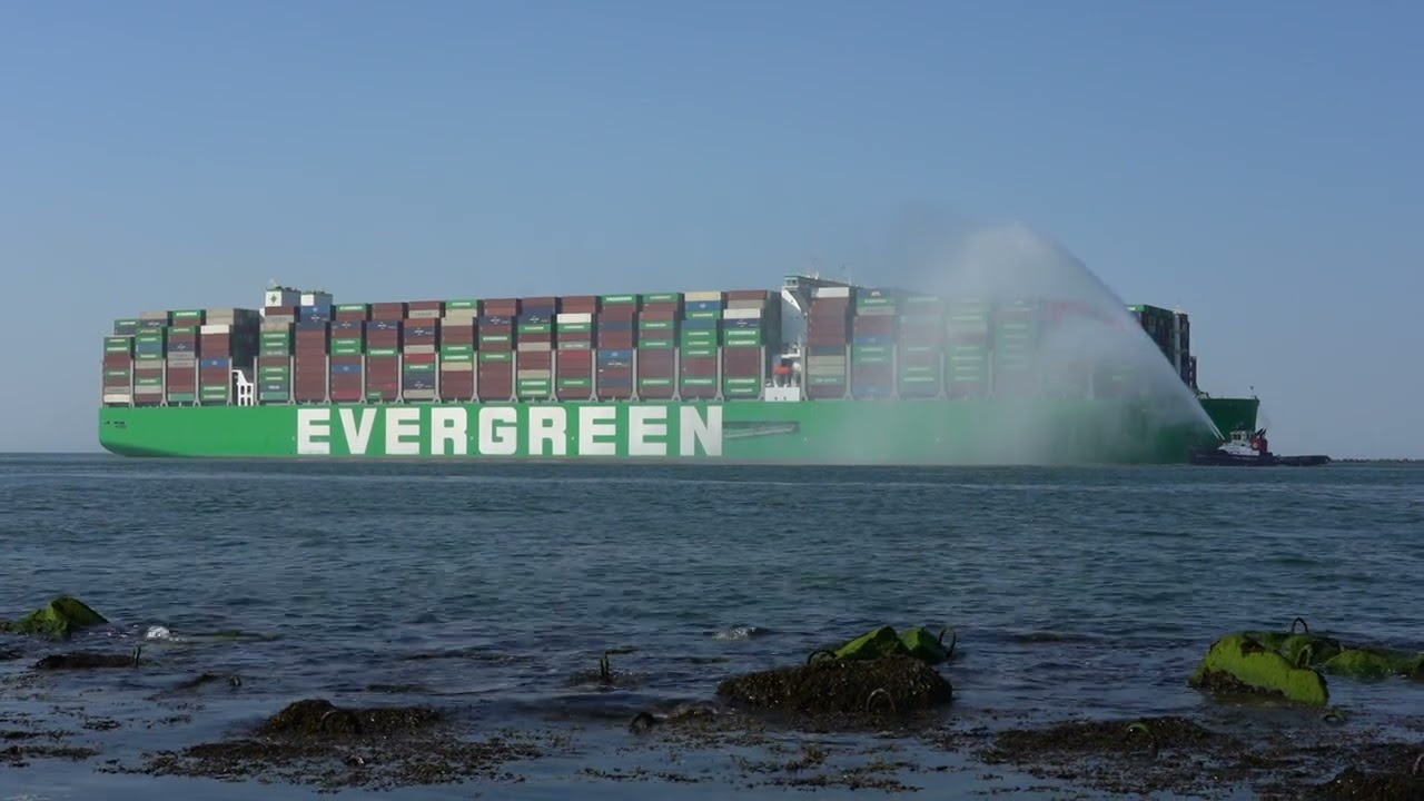 Aankomst Ever Alot in de haven van Rotterdam