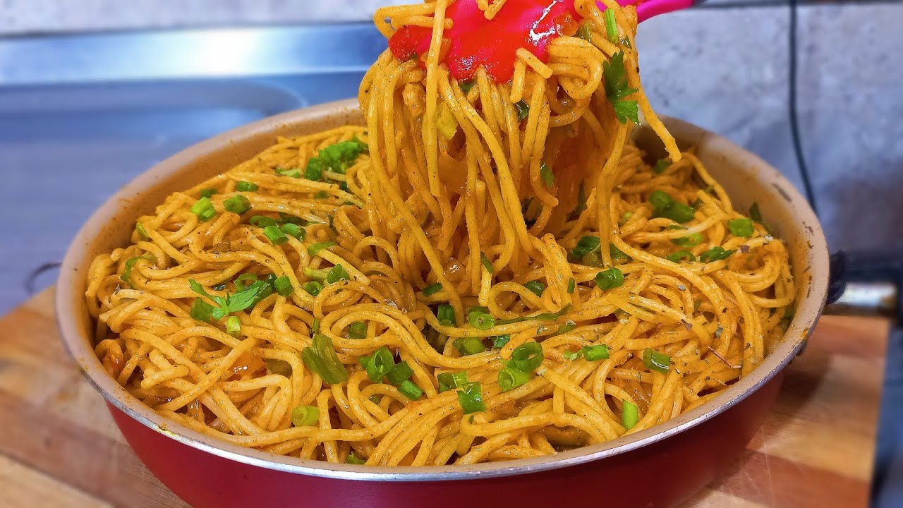 MACARRÃO NA MANTEIGA, COM COLORAU, SIMPLES E DELICIOSO | DICAS DA VALL