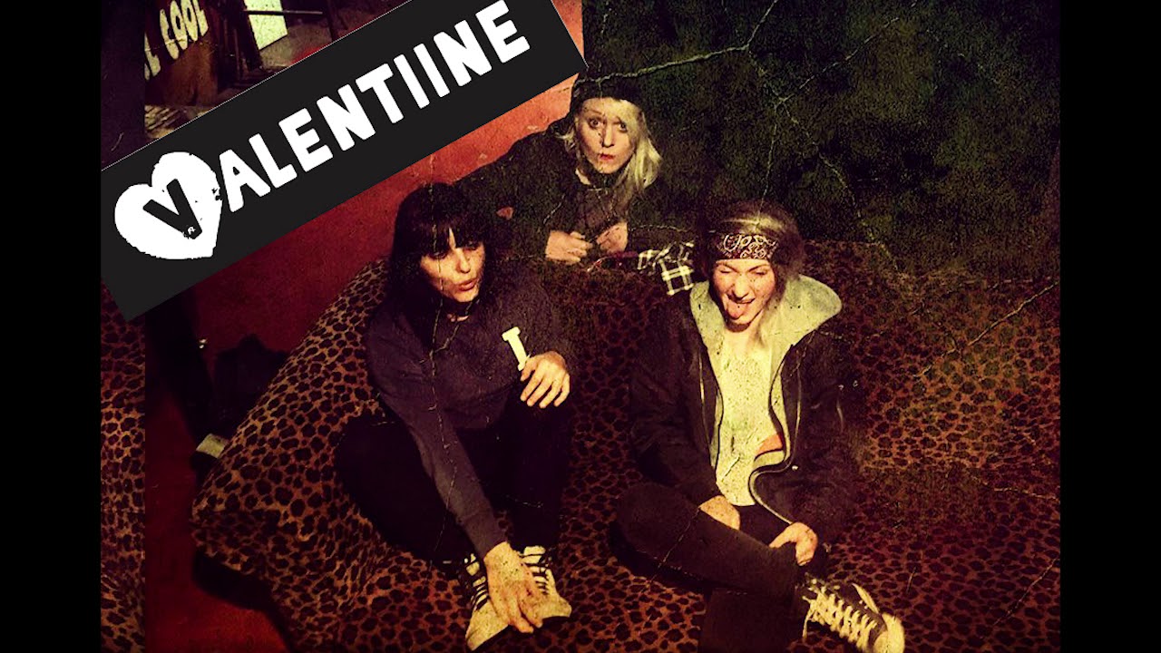 VALENTIINE - Territorial Pissings (Nirvana cover)
