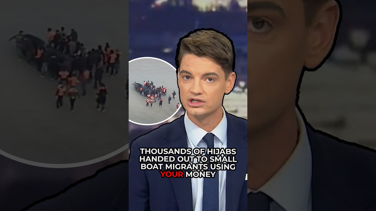 РАЗОБЛАЧЕНИЕ: нелегалам, прибывающим на лодках, бесплатно выдают хиджабы за счет НАЛОГОПЛАТЕЛЬЩИКОВ