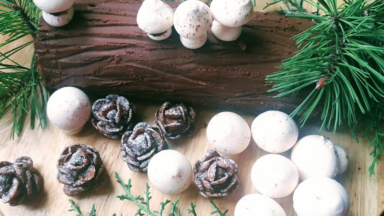 Meringue Mushrooms & Pine Cone Cookies