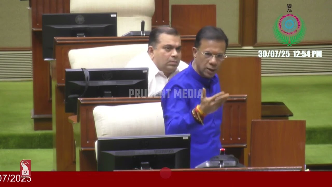 #Watch: Heated Exchange Between MLA Viresh Borkar and Min Vishwajit Rane