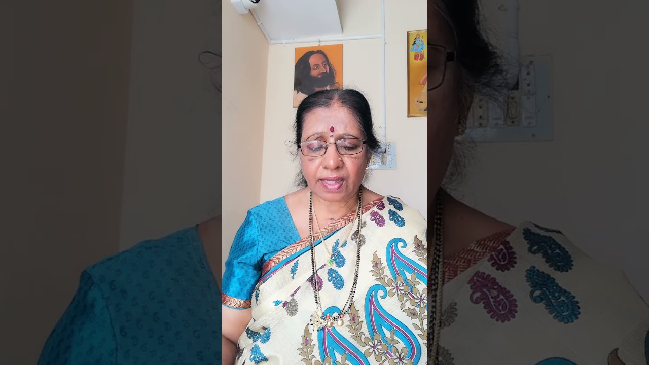 ಕೊಲ್ಲಾಪುರದ ಮಹಾಲಕ್ಷ್ಮಿಯ ಆರತಿ ಹಾಡು. ಆರತಿ ಎತ್ತಿರೆ ನಾರಿಯರು ಬೇಗ ಕೊಲ್ಲಾಪುರದ.  ಹಾಡಿದವರು ರೋಹಿಣಿ ಏನ್ ಮೂರ್ತಿ