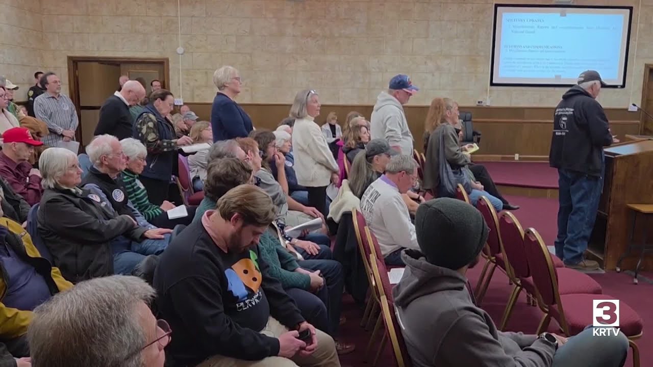 Great Falls residents debate immigration enforcement at city meeting