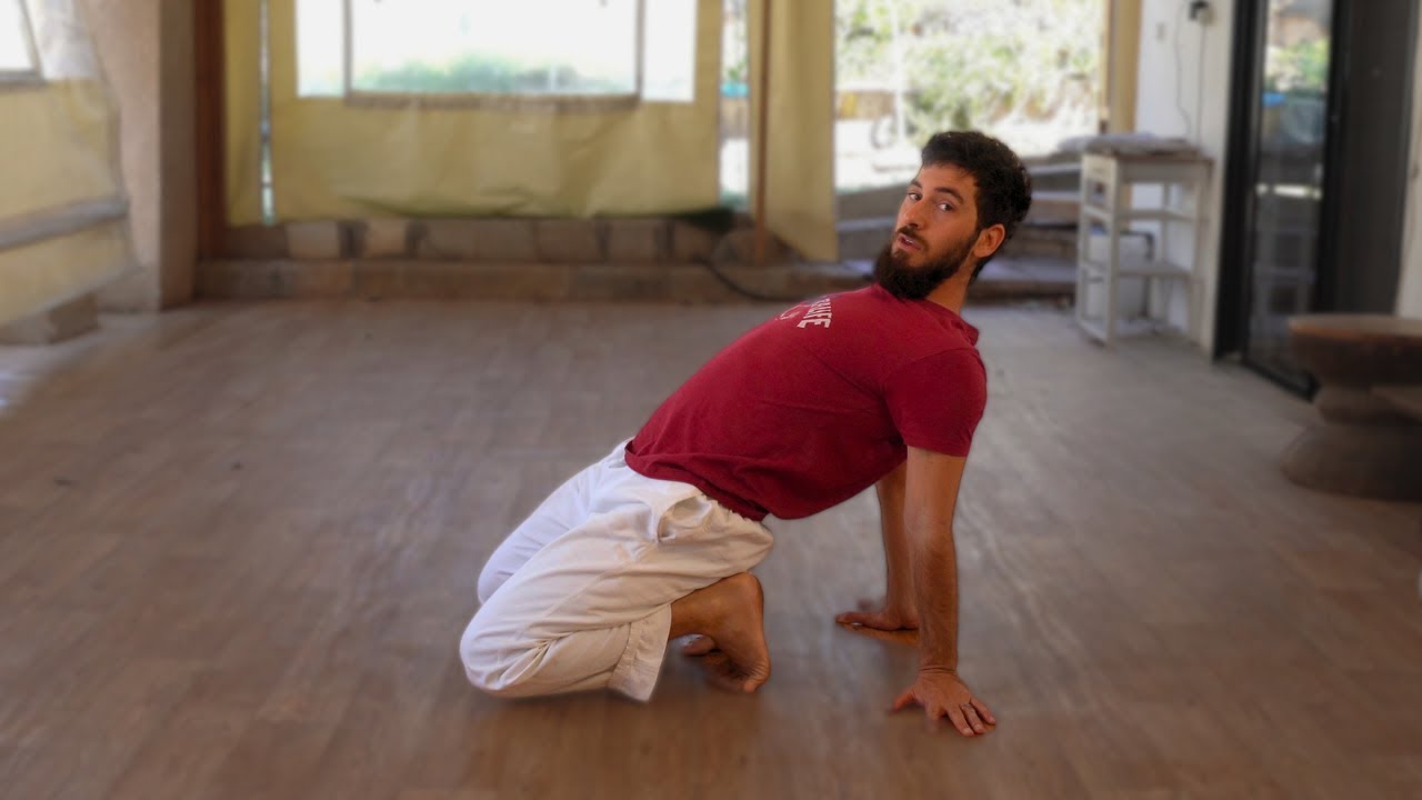 Beginner Capoeira Class To Open Up Tight Bodies