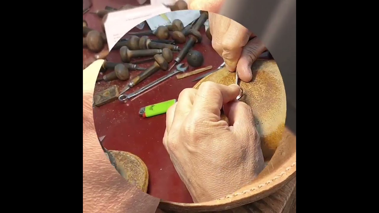 Incisione a mano con bulino delle Fedi Nuziali - anelli matrimonio