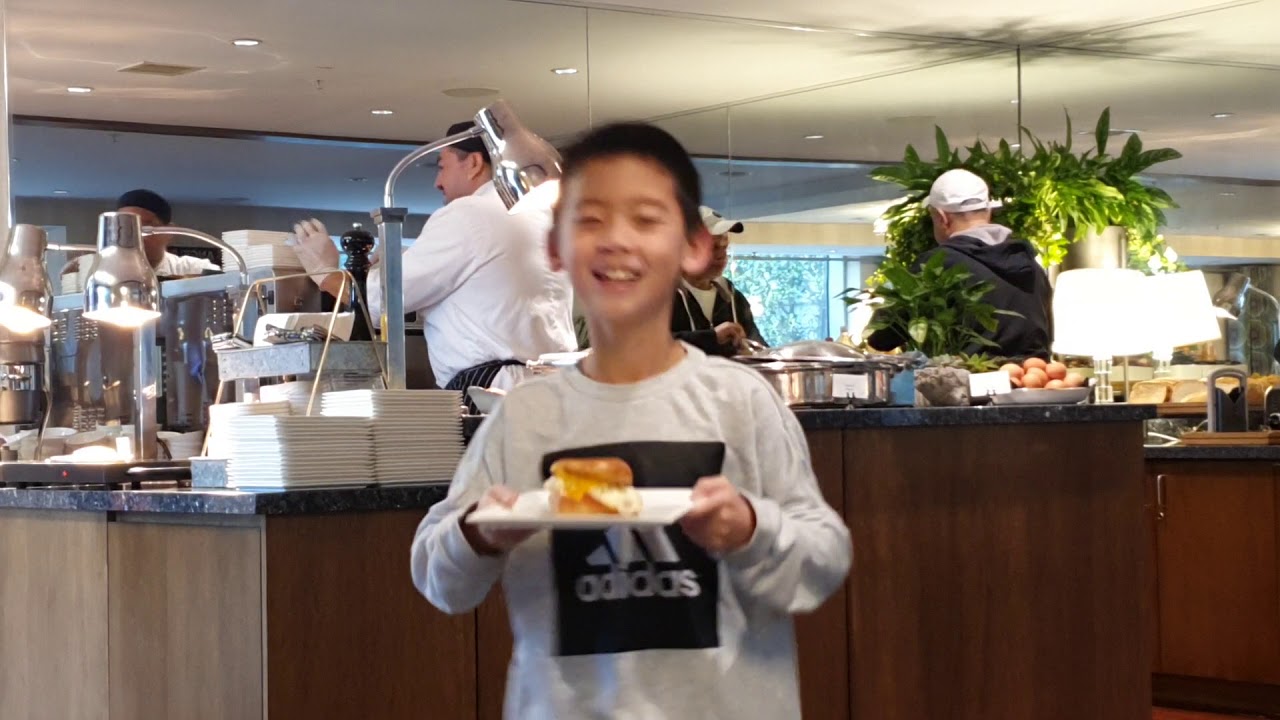 父子的早餐時光..阿Yo不敢拿Bagel｜JW萬豪酒店lounge 洛杉磯ep20