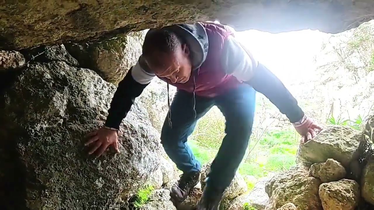 TOMBA DELLA PREISTORIA Nadureddu di Caltabellotta ~ Sicilia
