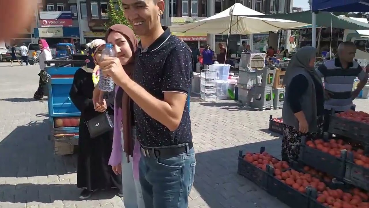 Isparta'da Pazarda Gezerken Orhan Baba'ya Rastladık😂😂😂