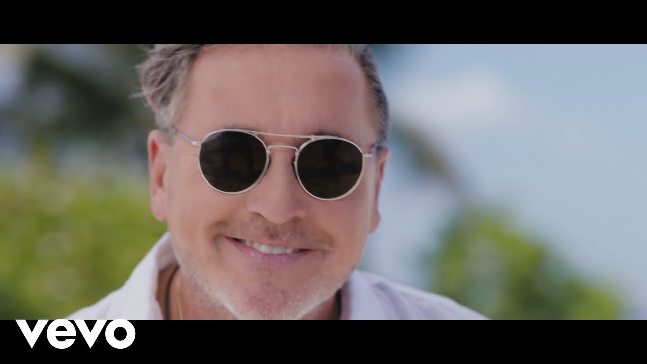 Ricardo Montaner - Vasito de Agua (Official Video) ft. Farruko