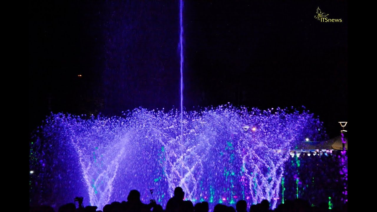 Multimedialny Park Fontann Warszawa 2015 Inauguracja pokazu 