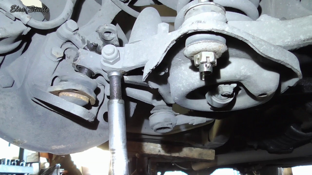 Замена нижней шаровой опоры ГАЗ 3110 Волга