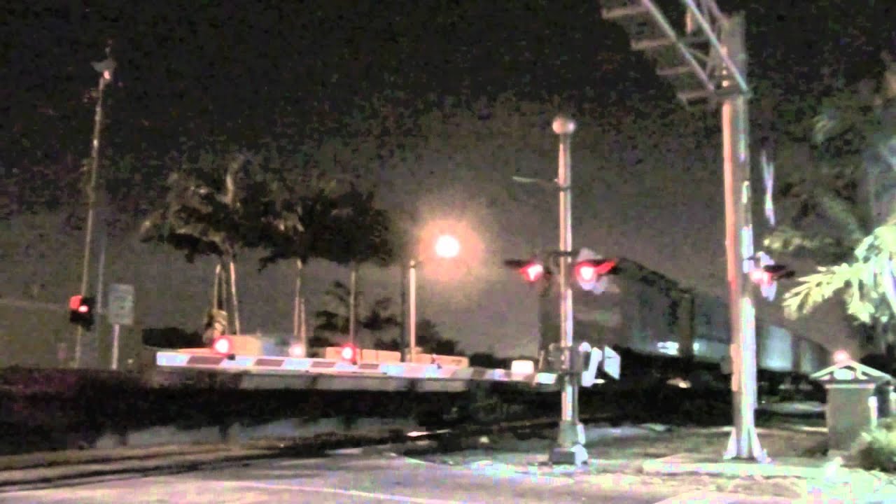 FEC Train 101 SD70M-2 #101 leading train 101