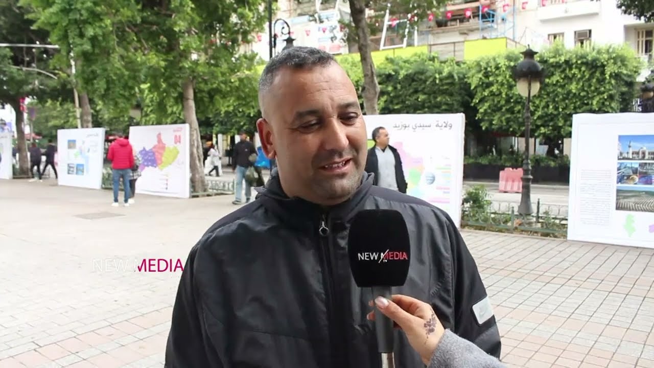 كان يعيش في فرنسا .. الفرنسيس عنص-رين ويكرهو العرب ..أنا ناقم على إلي  يتغرب  وينسى لغته  🇫🇷​ 🇹🇳​