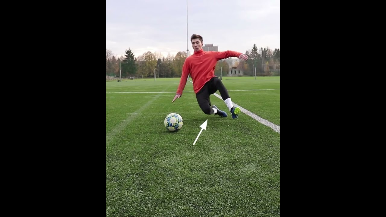 КАК ДЕЛАТЬ ПОДКАТ В ФУТБОЛЕ! ОБУЧЕНИЕ