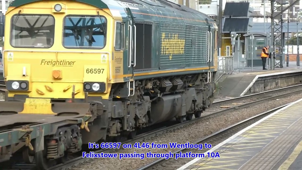 Boogies Trains at: Stratford - 31 October, 2023 - Part One