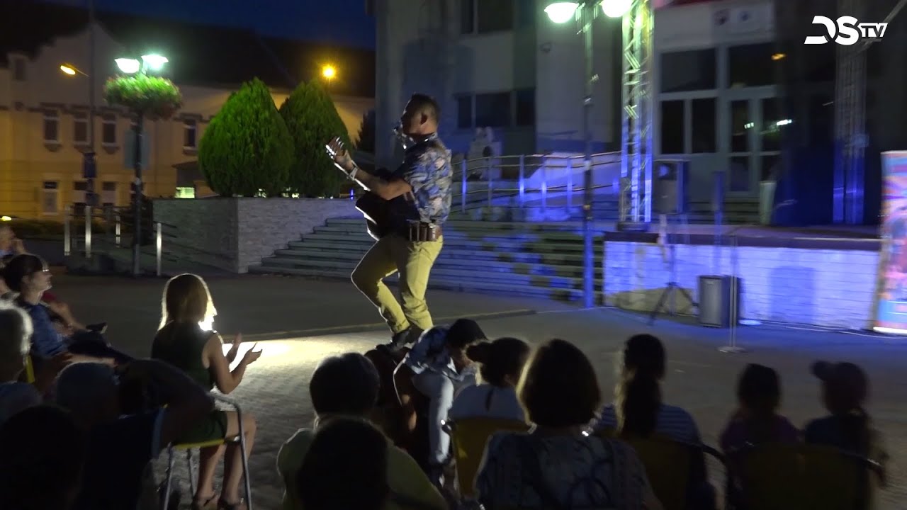 J&oacute; hangulat&uacute; ny&aacute;r v&eacute;gi koncert a CandyMen Duo k&ouml;zreműk&ouml;d&eacute;s&eacute;vel