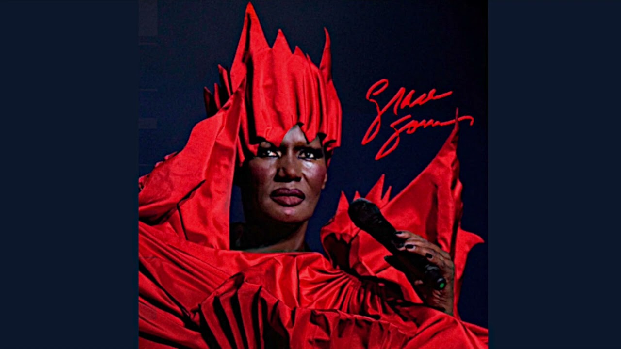 Grace Jones-Voir La Vie En Rose