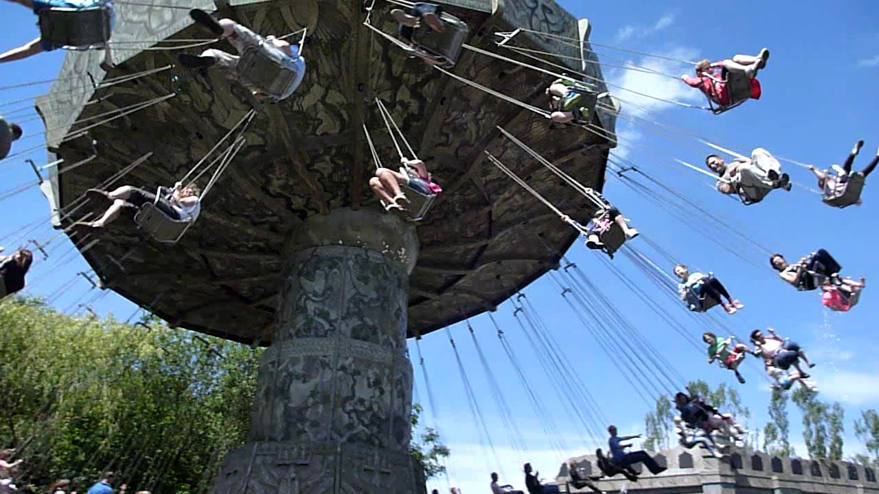 Monkey swinger Chessington World of Adventures