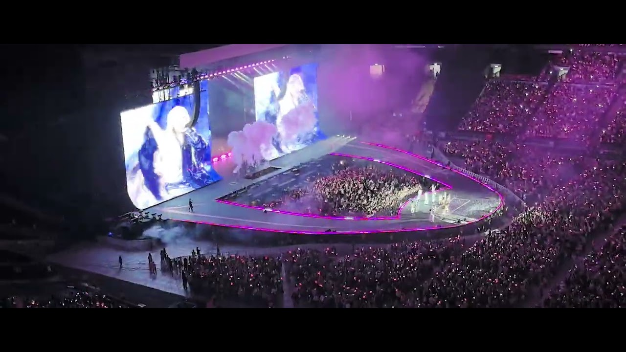 APT performance in London, Wembley Stadium DAY 2 