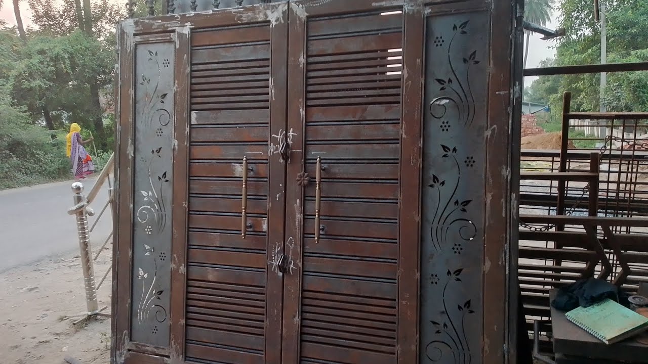 Lohe ka gate#iron gate#design chaddar gate lohe ka gate CNG cutting gate design Raj vishwakarma077