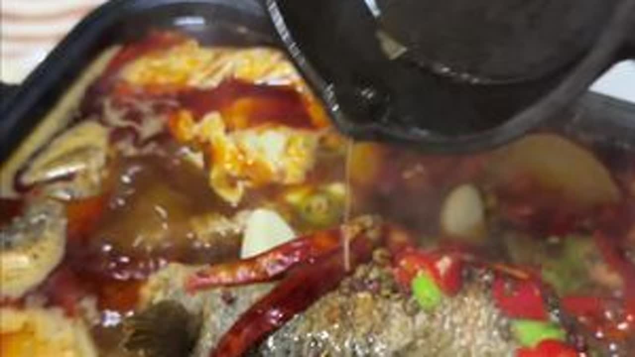 嘎嘎嘎香的烤鱼 快去做！🐟🐟🐟#烤鱼 #家庭版烤鱼做法 #做饭vlog日常 #碧春酱酒