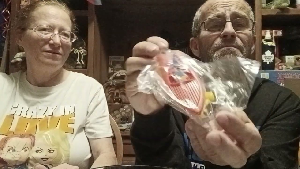 A awesome @umptyscratch mystery-box battle 