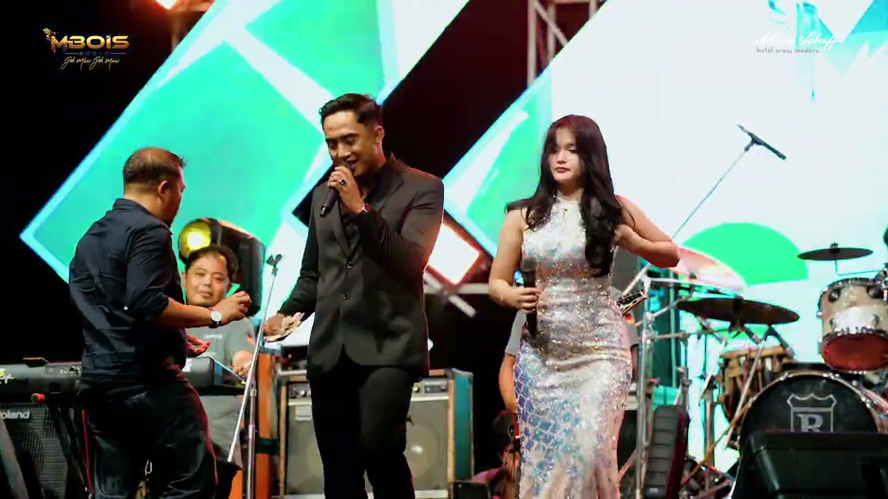 DUET ROMANTIS LAILA AYU FT FALDY AHMAD RINDUNYA HATIKU MBOIS MUSIC LIVE BANGKALAN