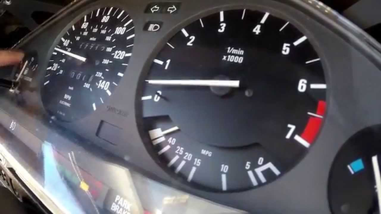 BMW 318iS E30 Gauge Cluster Common Problem Fix