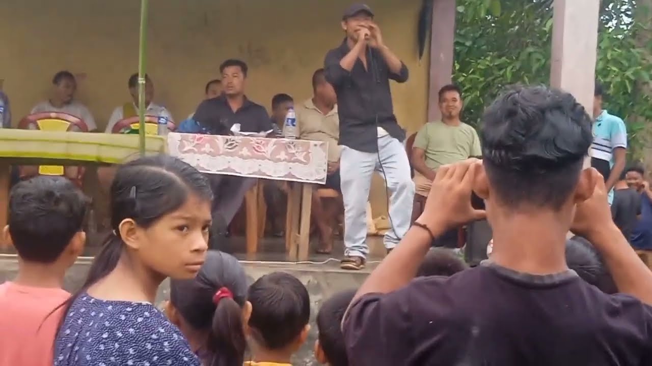 Oi angni sona (singer Robath A.gitok) Putboll opening playground kongrapara