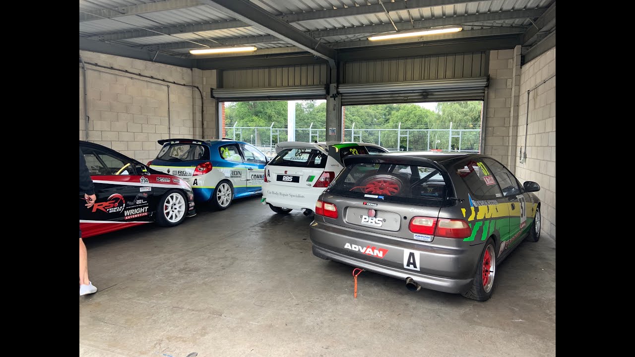 750mc Hot Hatch Oulton Park - Kris McCloy Honda Civic EG