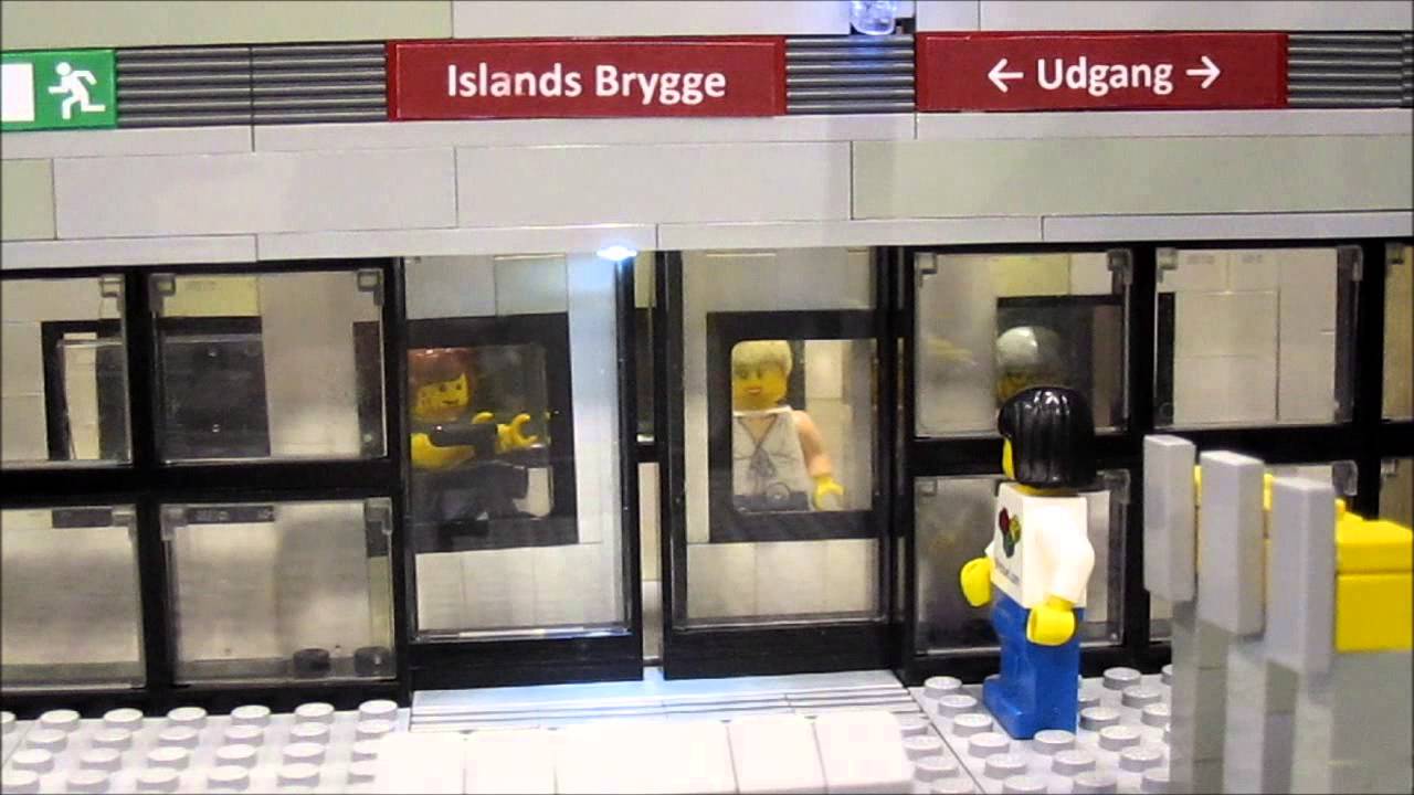 LEGO Mindstorms Metro Station with Sliding Doors