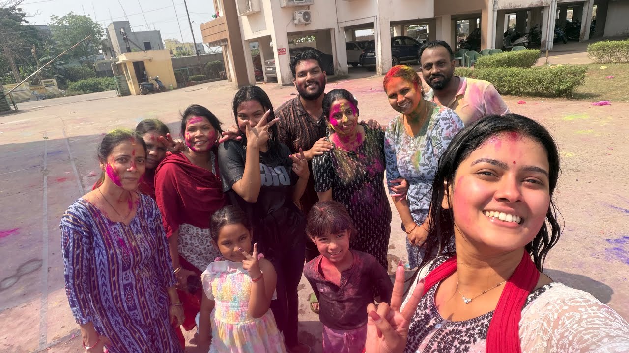 ଧୂମଧାମରେ ହେଲା Holi celebration❤️ #family #holi 