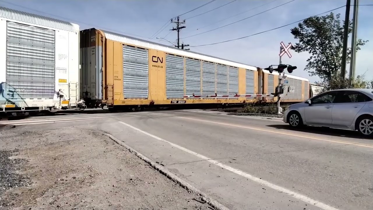 CN Train Crossing Panet Rd (9/ 13/ 25)
