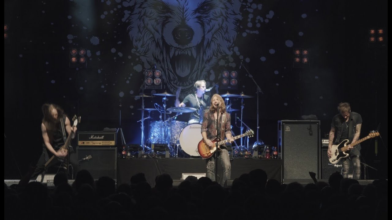 THE NEW ROSES - Nothing But Wild (Live) | Napalm Records