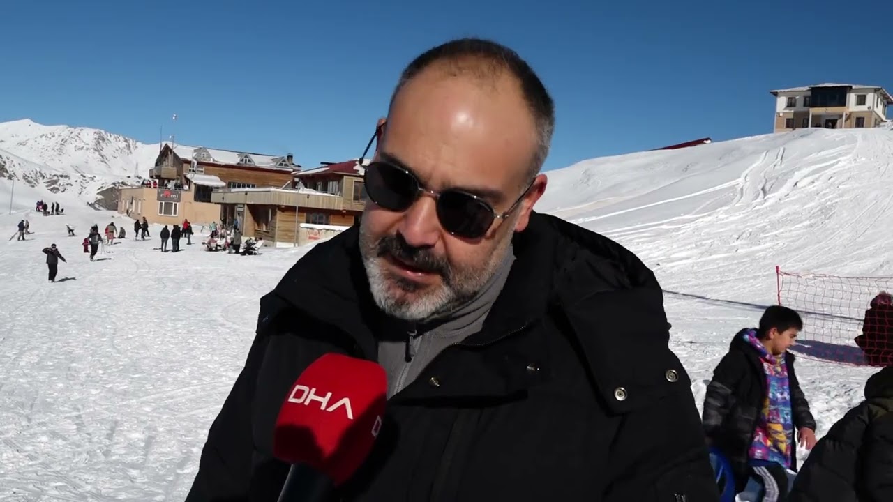 Hakkari Mergabütan Kayak Merkezi'nde sezon açıldı