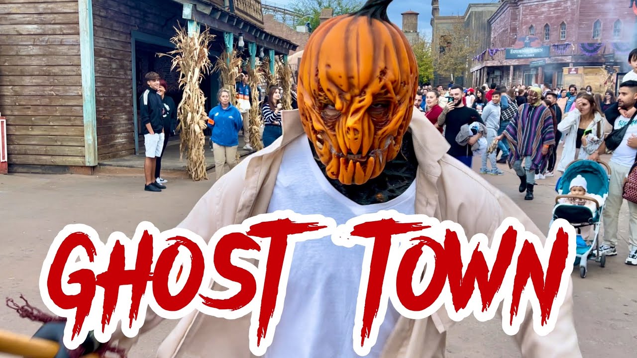[4K] HALLOWEEN PARQUE WARNER 2023 - GHOST TWON (SCARE ZONE)