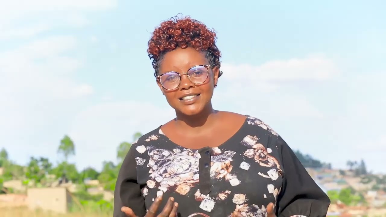 NIPE BIBILIA BY TAKE A START STUDIO FAMILY GROUPE