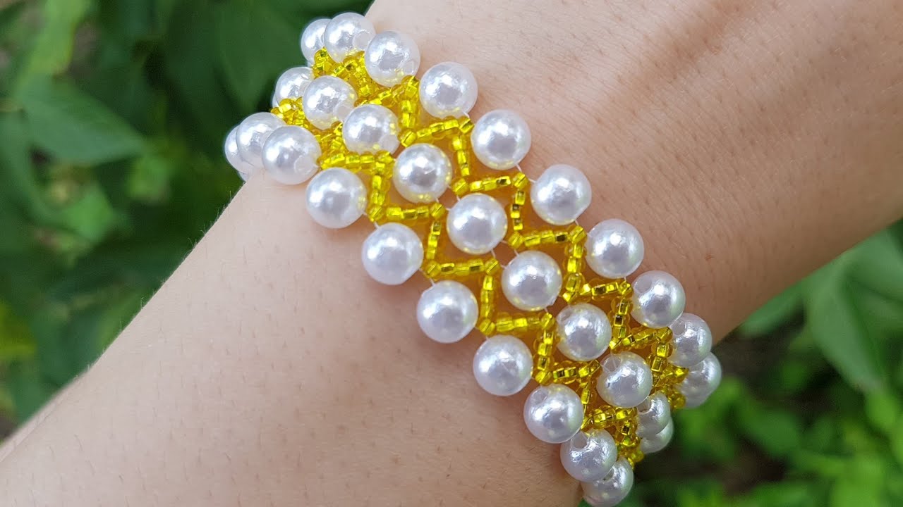 Beaded bracelet/Pearl bracelet/Браслет из бисера/Жемчужный браслет из бусин и бисера