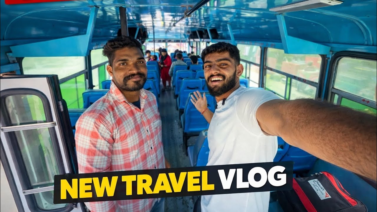 Ghar jate time bus mein bana liya new dost 😆